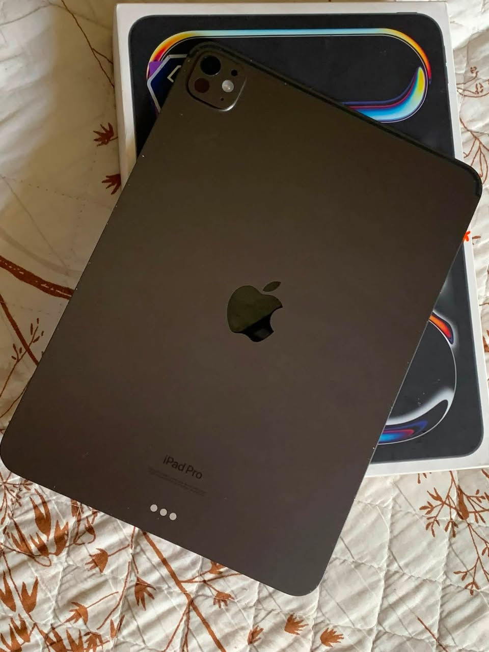 ايباد 11 pro M4 للبيع
ايباد IPad 11 pro M4 
الحجم : 11 بوصة 
الذاكرة : 256
اللون : اسود فضائي
البطارية : 92‎%‎
الدورات : 527
الملحقات : رأس شحن + كيبل (1m) الأصليات + الكارتون و ملحقاتها
العنوان : بابل - المسيب - ***********/***********
السعر : مليون و 100 و بي مجال 
الايباد  نظيف و استعمالة فقط دراسة و الايباد فقط بي شخوط مثل ما موضح بالصور
