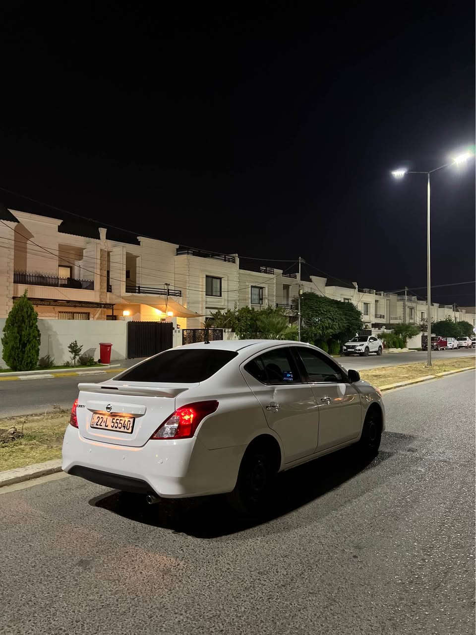 نيسان لاكشميباي ٢٠٢٠ 
شاشة ئاي پات سوكان ڤوليوم 
هةزة و سةنةوي نوي 
تاية نوي
تةقةو رةقة گير مةكينة بةشةرت 
سةيارةكة دةحامي لؤدةحامي بةشةرت بى سبوغة 
دوو جئ قؤپ هةية تەزرە كوتە  (نرخ98$
موبايل و واتس *********** أربيل, العراق
