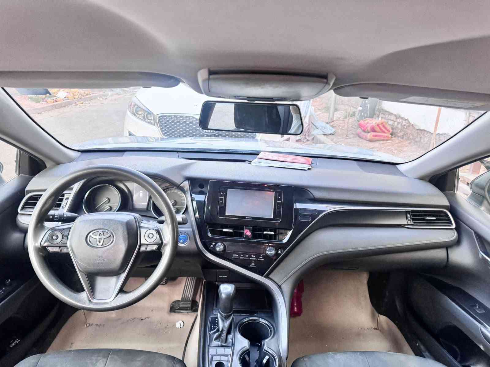 كامري 2022 le
مواصفات سياره معروفة 
ماشي 58 
 بصمه تشغيل  
بصمة ابواب
دخول ذكي
لد نهاري 
 

داخل اسود 
 
٣ انظمة قيادة 
القماره مثقوبه 
رقم بغداد 
ضرر موضح بالصور بالتفصيل السونار 
السعر 163
عنوان سيارة الديوانية 

***********
