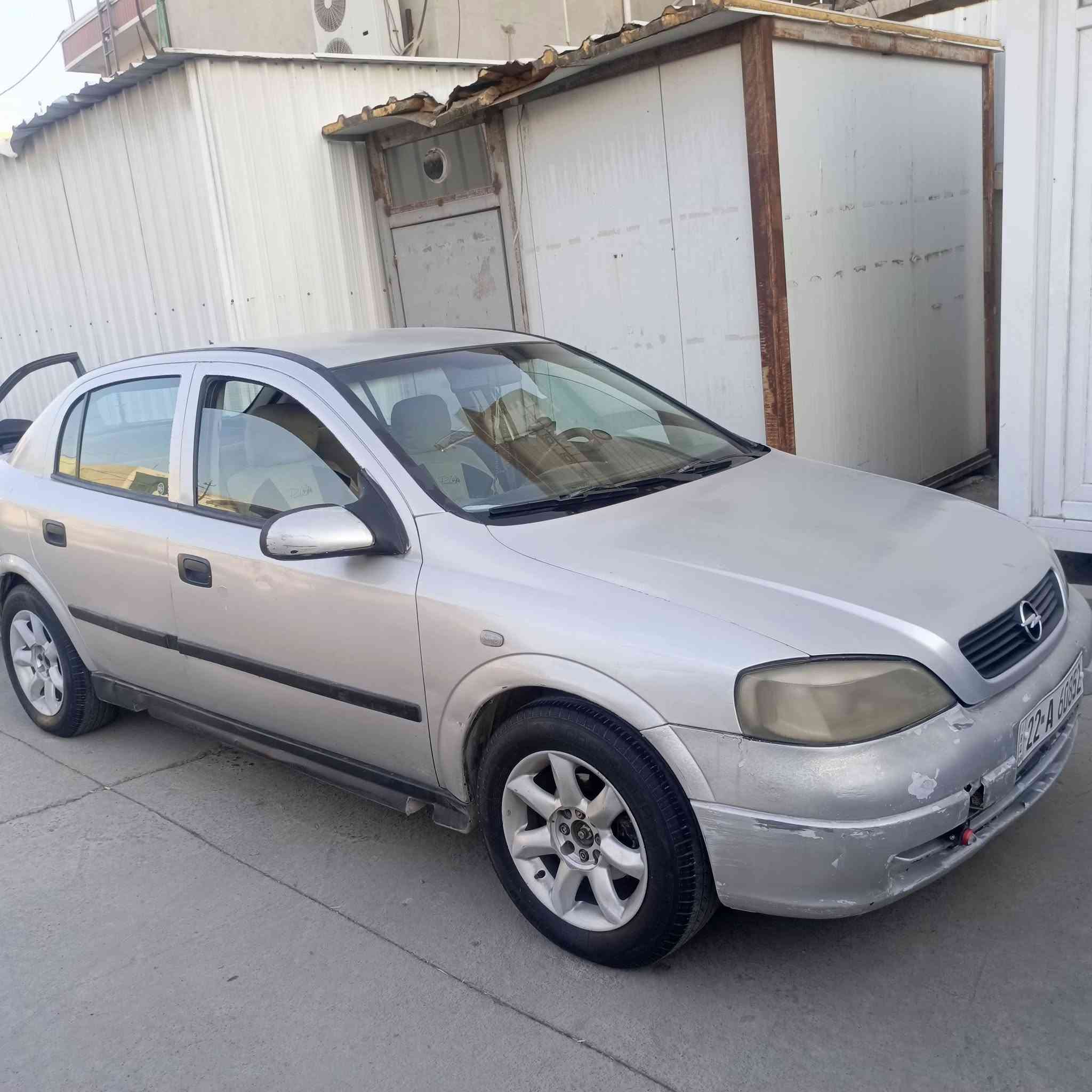 السلام عليكم 
استرا 2002 اربيل 
محرك گير شرط 
سنويه باسمي
تبريد ثلج
مرشوشه جماليه شرط بدون حادث 
السعر 47 وببها مجال للشراي
للاتصال ***********
