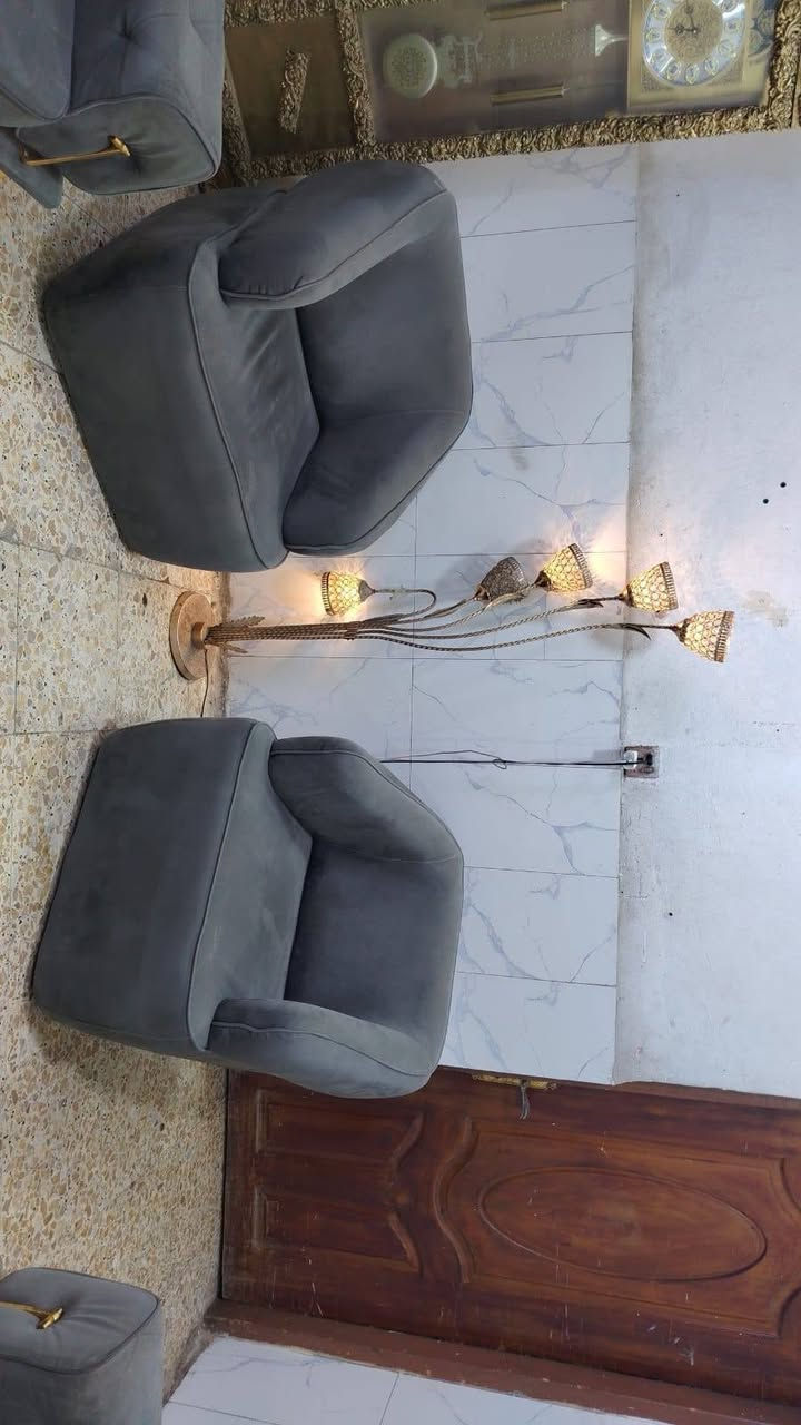 تخم تركي • ١٠ مقعد • نظيف