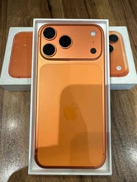 آيفون ١٧ برو ماكس • ٢٥٦ • eSIM