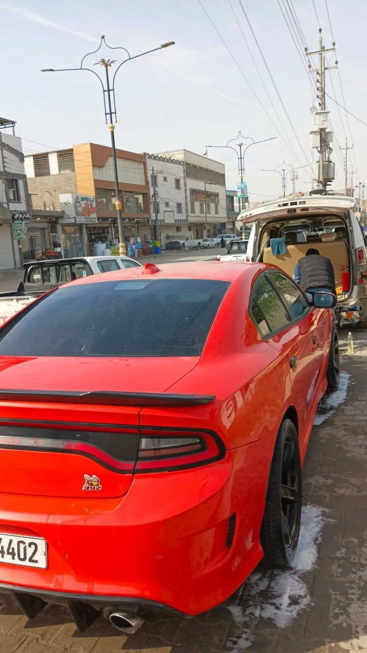 سلام عليكم سياره جارجر هيمي 6400 وارد امريكي حادثه فقط بنيد مديل 2017 العنوان بصره ‏‪***********‬‏
