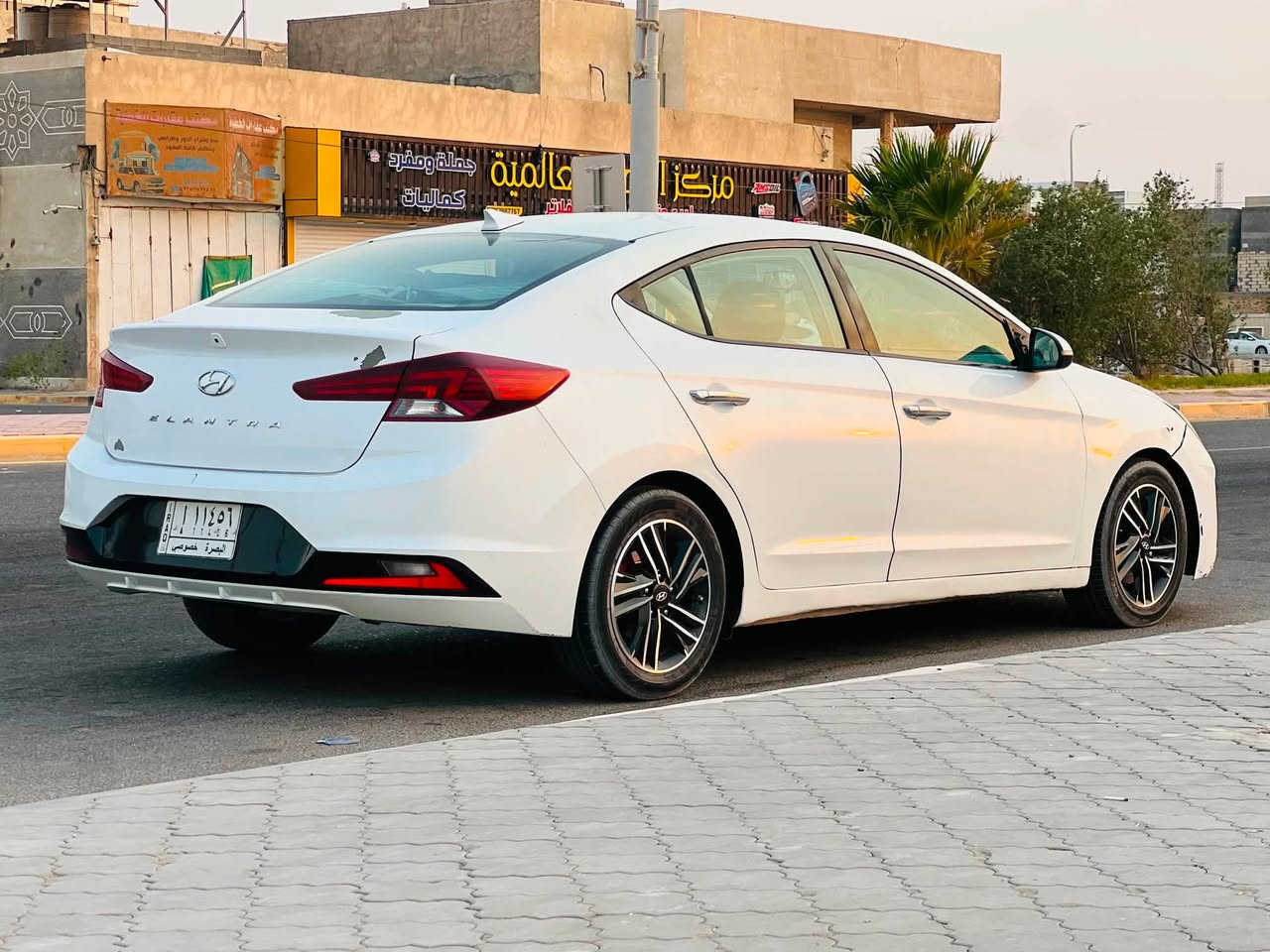 السلام عليكم
النترا موديل 20 وارد امريكي حادثها موضح بالصور بيها اربع قطع جاملق الكدام صفحة السايق والباب والصفحه الثانيه نفس الوضع وبيها صبغ مقدمة القمارة دواخل والغود وشواصي مكفول محرك مامفتوح رقمها بصرة معوقين صايره حره باقيه ع المداور وكاله عامه باسمي مكاني البصرة الزبير رايدها ب100 وبيها مجال بسيط 
للتواصل ع الرقم ***********
