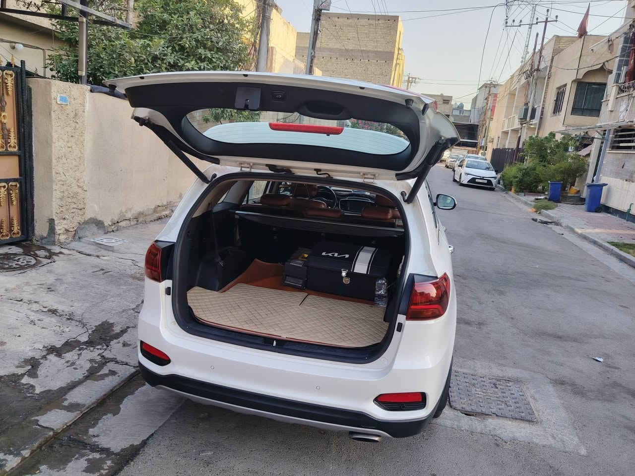 سورينتو 2020 خليجي ماشية 28الف كيلومتر حقيقي كلين تايتل كير مدينة كفالة عامة مواصفات فول عدا الفتحة تبريد 3 قطع 
مكاني بغداد الإعلام
***********
