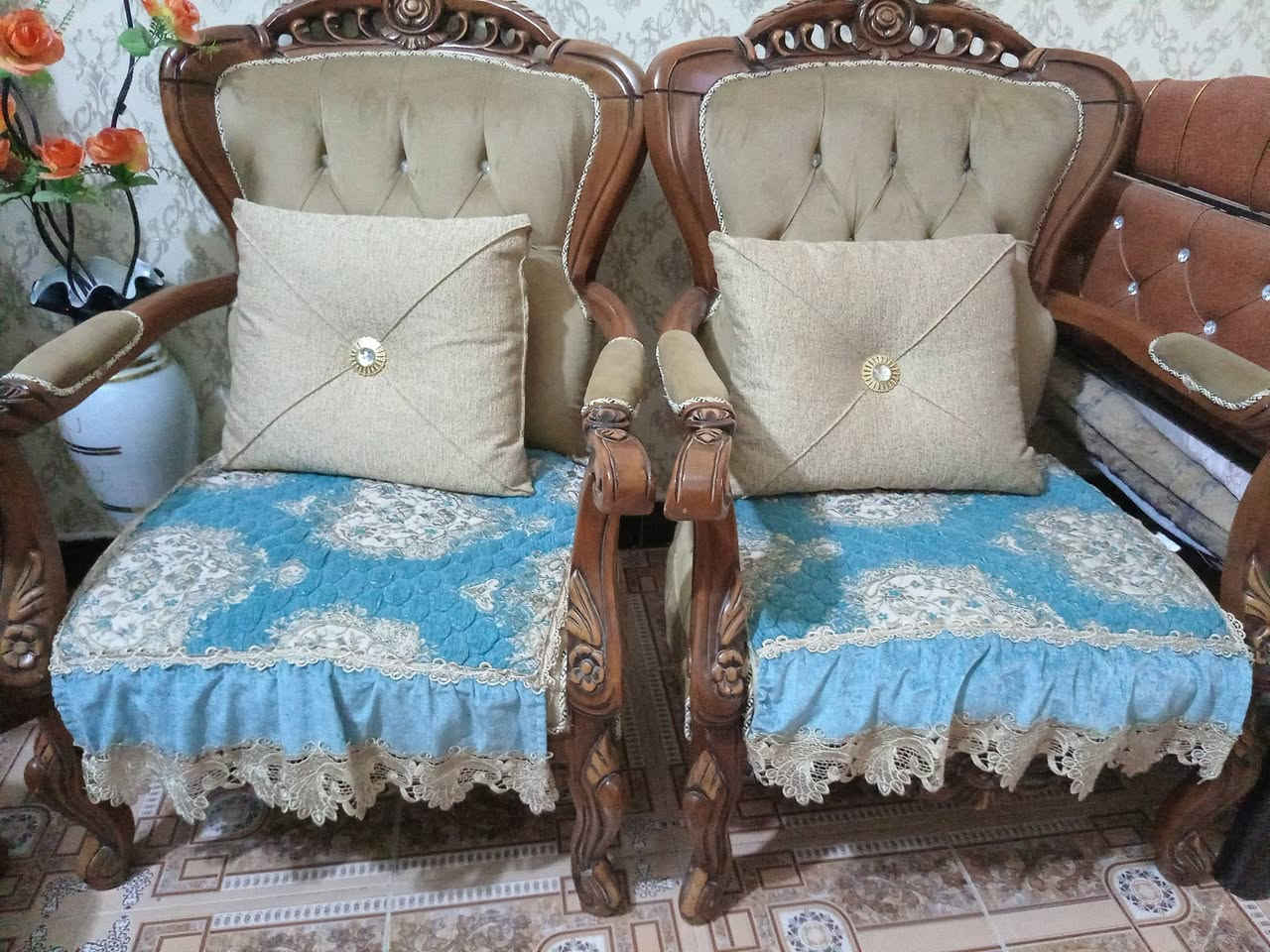 السلام عليكم تخم ملكي للبيع جديدكلش سعر٥٠٠ للتواصل *********** وتساب

نص مكتوب في الصور:
- HONOR X6
- 50MP Triple Camera