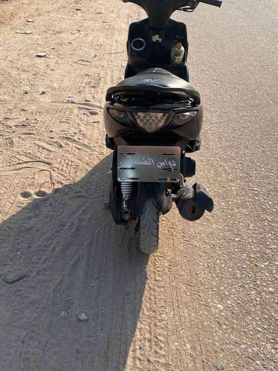 ماكس مضلع نوزل كامله
كلشي شغال بيه 
مكينه مفتوحه 
ناعمه وحلوه 
نكره سلف
٥٠٠ وبيه مجال 
***********
