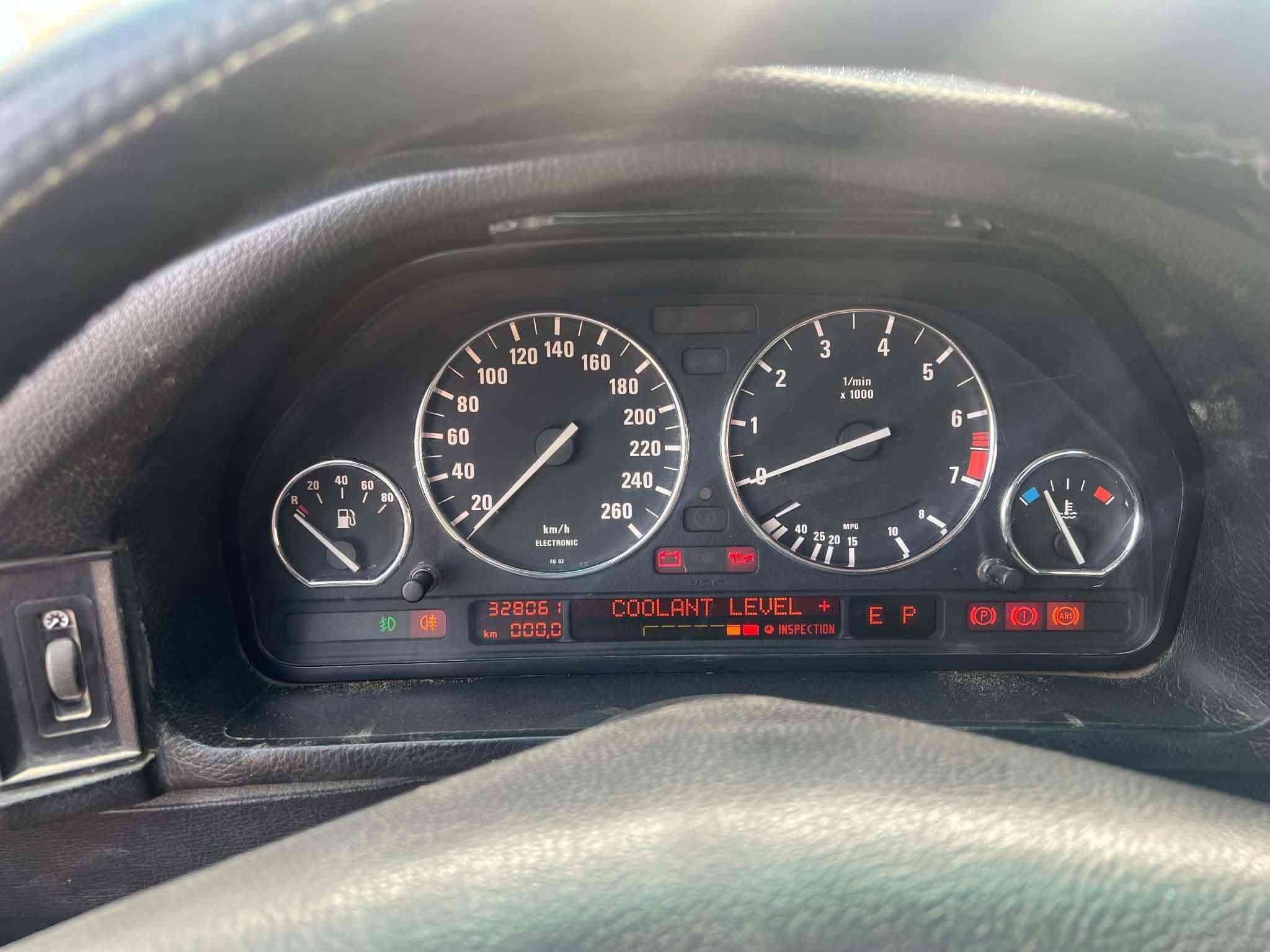 سلام عليكم بيئم 530 رقم بغداد مشروع وطني سياره كله بلاد بدون صبغ دواخل نضيفه كهربائيات كله شغاله لسعر 45وبيه مجال لمكان بغداد رقمي***********
