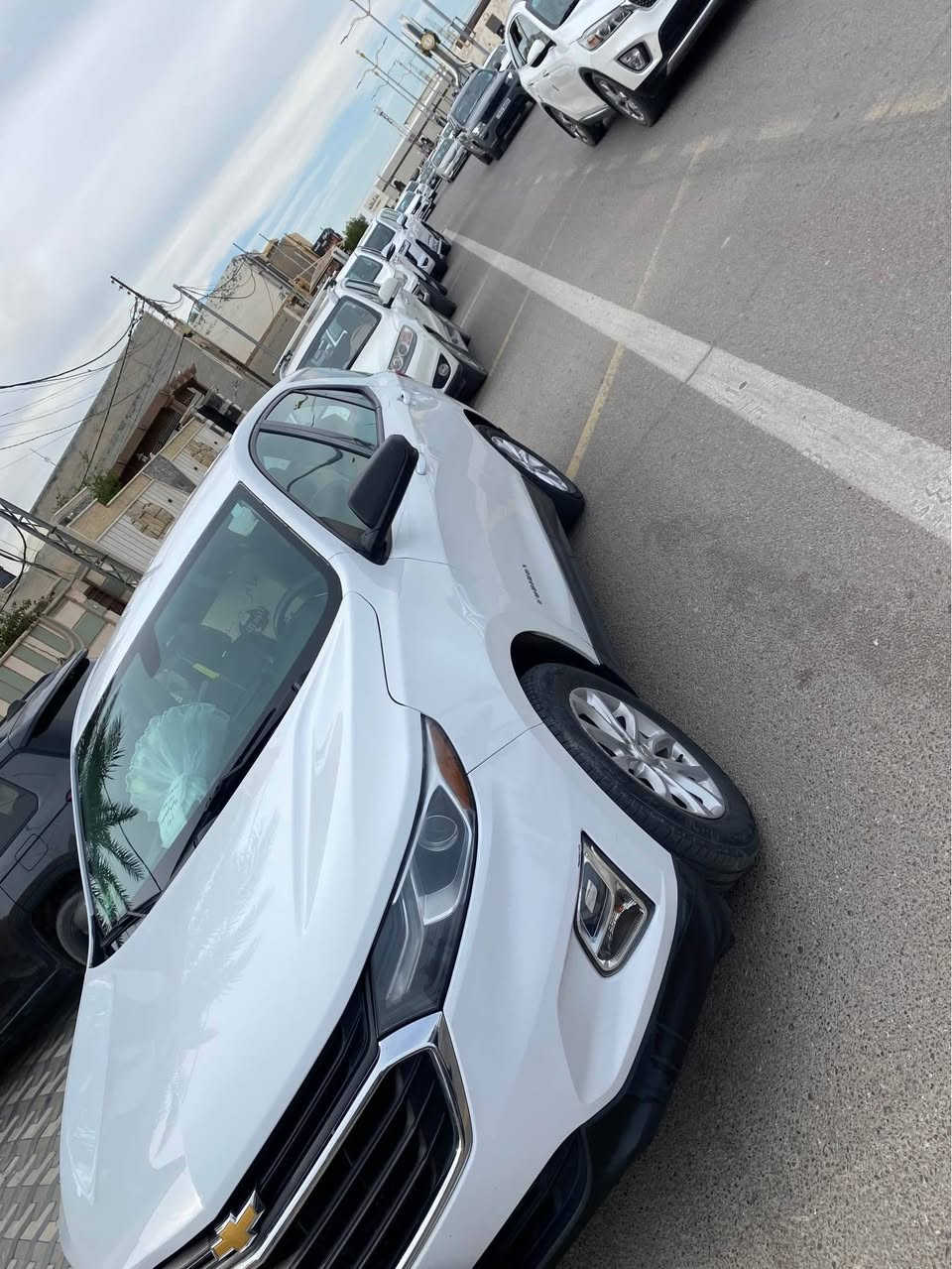 Chevrolet Equinox 2019 LS، 
محرك 1.5 تيربو 
دفع أمامي FWD.
بدون صبغ او تبديل  
رقم بغداد 
داخل جلد ارضية ومقاعد 
مقعد السائق كهرباء
5بصمات 

السعر 138 وبيها مجال 

***********
مكان السيارة الفلوجة الفلوجة, الأنبار
