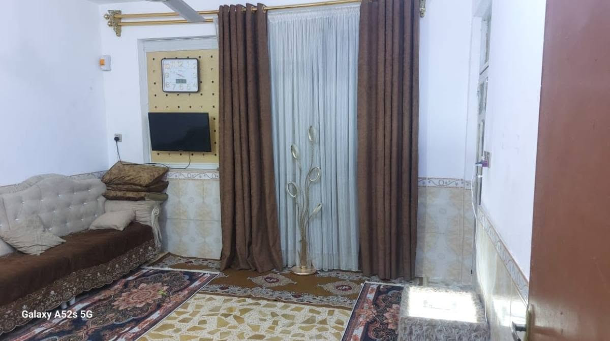 مشتمل ١٠٠م بناء جديد مساحته ٨في ١٤ بالفلاحية القديمة قريب على السدة شارعه ١٢م المنطقة فول خدمات طابقين ال طابق الأرضي بيه غرفة نوم ومطبخ وصالة واستقبال والطابق الثاني بيه غرفتين لمعرفة السعر التواصل مع صاحب الدار ***********
