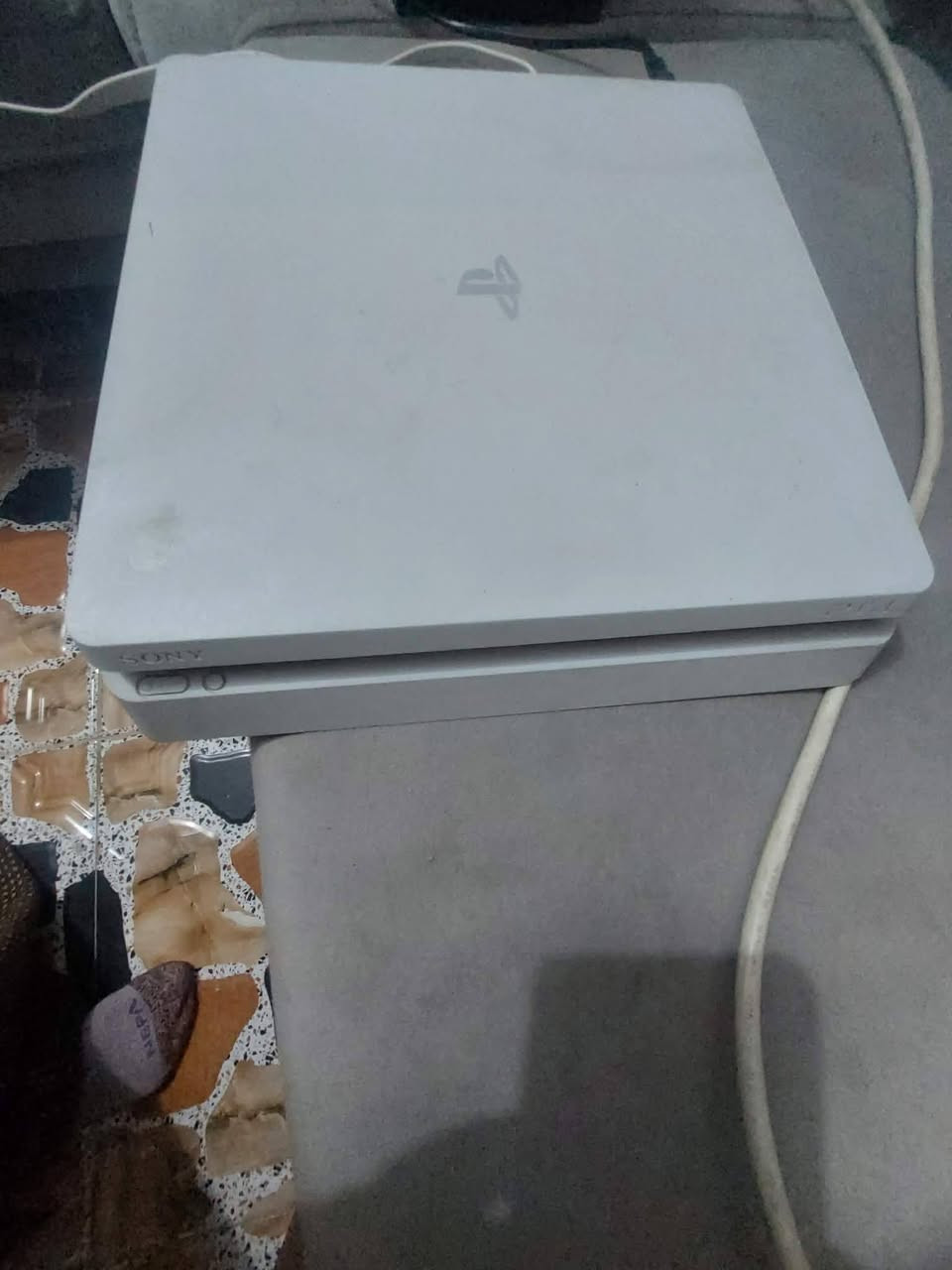 سلام عليكم
بلي4للبيع نضام13/52 ذاكره نص تيره لوك ستيكر

معه كامل ملحقاته ماعده الكارتونه جوستك عدد2 اصليات +ادركسون كامل ملحقاته
رقم الهاتف ***********
ناصريه مركز
