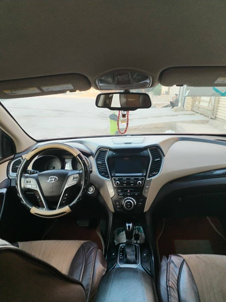 سنتافي امريكي 2018
محرك 2400 بصمة تشغيل وابواب وكشن كهرباء كير ومحرك وتبريد مكفولات بيها بابين عكس السائق
رقمها انبار انكليزي بإسمي
السعر 140 وبيها مجال مكانها الفلوجة
***********
