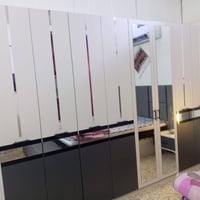 غرفة • ٢٠ يوم • الشعب