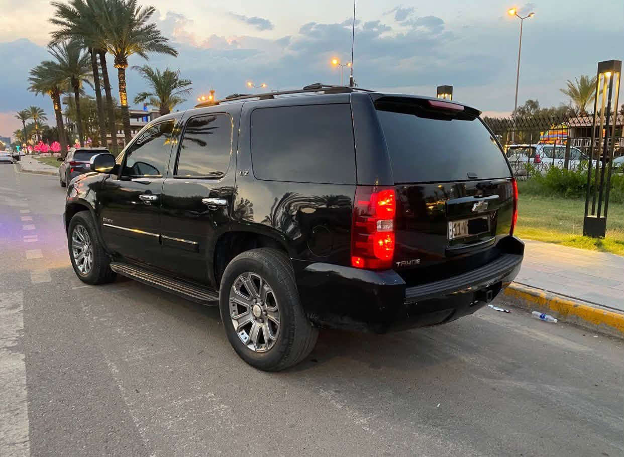 تاهو مديل 8 LTZ فول موصفات تحكمات اساتيرن السيارة صبغ عام او مكصوصه شرط التحويل ثاني يوم السيارة كير مكينة كفالة مابيها شي نضيفه السيارة شغل وطلع السعر13$ بيها مجال شي بسيط 
*********** وتساب

