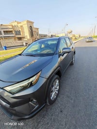 راف فور 2.5 • ٢٠٢٣ • فتحة سقف