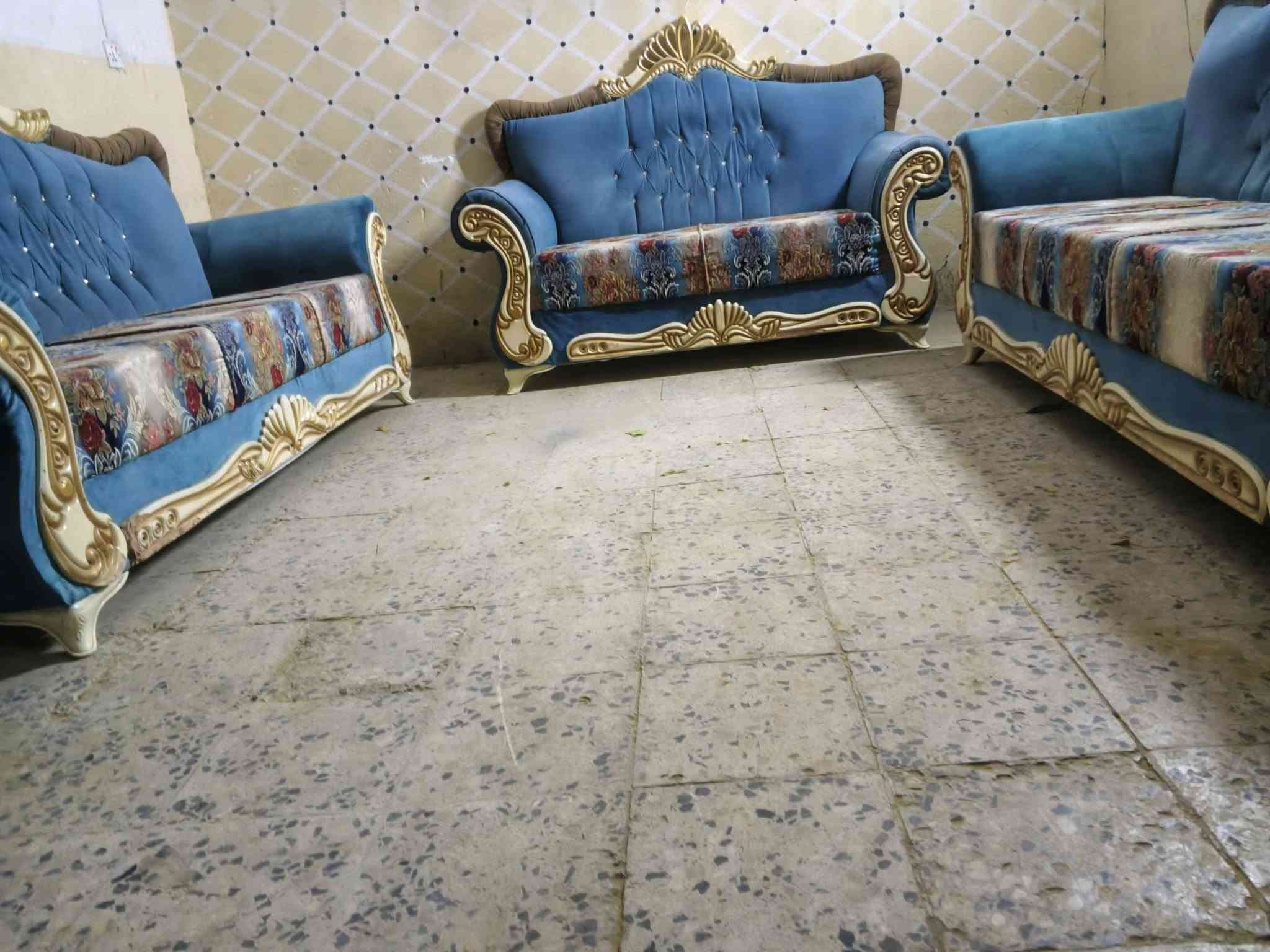 تخم تسكام نضيف كلش 10مقاعد ثكيل مو سوكي خشب قوي اسود السعر 340وبيه مجال قليل العنوان بابل الحمزه الغربي الحي العسكري الاستفسار ***********
