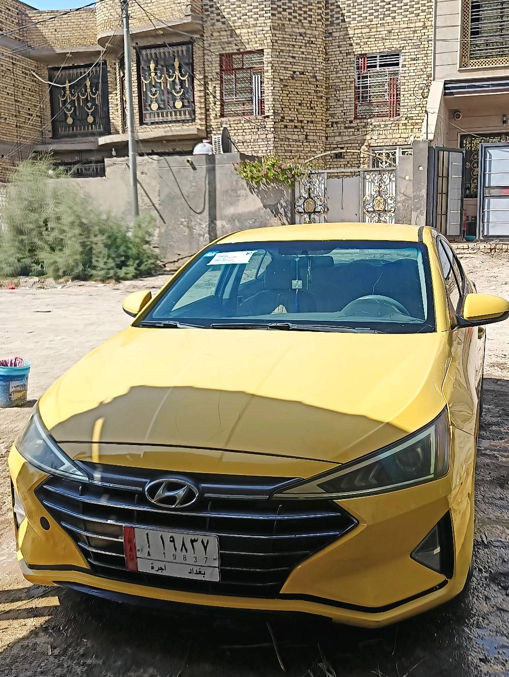 السلام عليكم 
النترا وارد امريكي 
موديل 2019
مكينة مفتوح 
محرك 2000
ماشية 77 الف م
مصفرة هيئة وغرامات
رقم بغداد 
السيارة جاهزة من كلشي
مكاني ديوانية 
للاستفسار على الرقم ***********