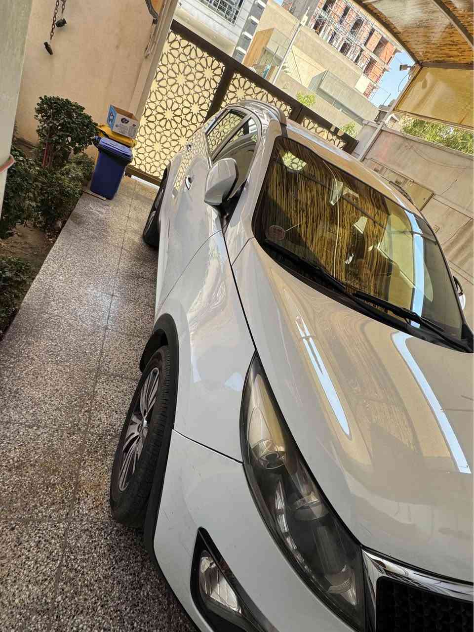 سبورتج موديل ٢٠١٦ 
ماشيه تقريبا ١٣٥ الف كيلو 
محرك GDI 
رقم بغداد 
سيارة بيها ملاحظات بالكشر بسيطه 
سعر ١٤.٥٠٠ الف وبيها مجال بسيط 

رقم التواصل فقط *********** بغداد, العراق
