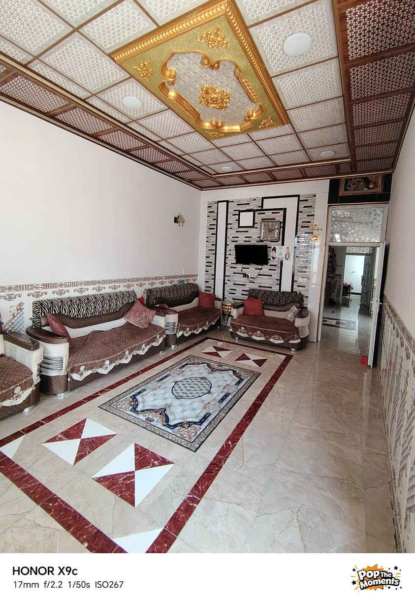 سلام عليكم دار للبيع ركن عل شارعين مساحه ١٦٠ متر طايق واحد بيت غرفتين نوم صاله صتغبال مطبخ حمامات داخل وخارج كراج جبير سياره تدخل بي مرتب موقعه دور الزراعه تقاطع القدس الستفار التصال ***********
