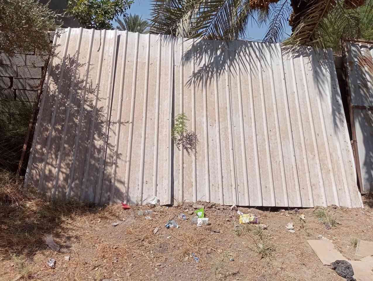 السلام عليكم ورحمة الله وبركاته من رخصة الادمن المحترم قمرية جينكو ثقيل ٥×٣ م نظيفة كلش مكانها حله مركز المدينة قرب بيت الوزير سعرها ١٧٥ ألف وبيهه مجال قليل ***********/***********
