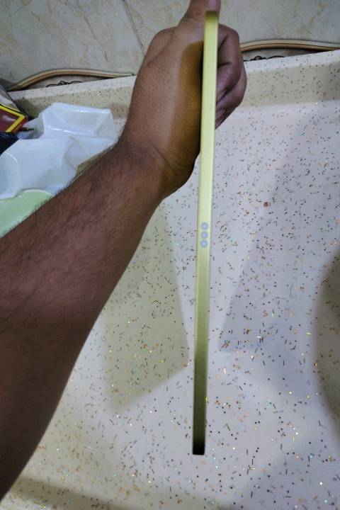 ايباد ١١ • نضيف • مع اغراضه
