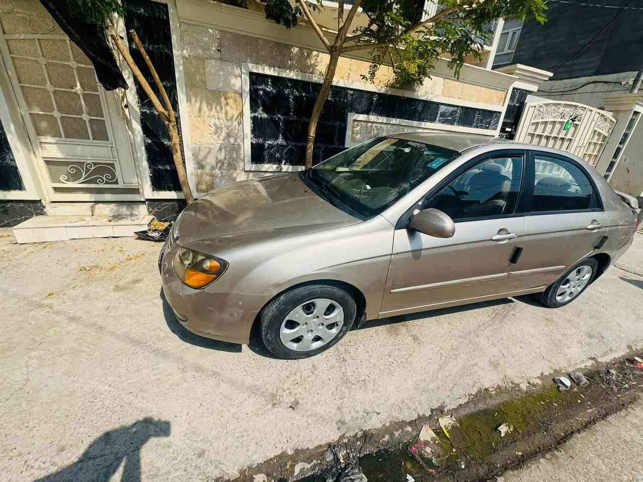 السلام عليكم سبكترا للبيع تبديل قطعتين بلادي بدون صبغ بدون دواخل بدون ايرباك رقم بغداد سنويه وهزه ورقم كله جديد السياره باسمي تحويل مباشر مكينه كير تبريد تدفه صدر امامي خلفي تخم تاير كله مكفول سياره كامله مابيه اي نقص شرط الفحص مكاني بعقوبه السعر 85وبيه مجال ***********
