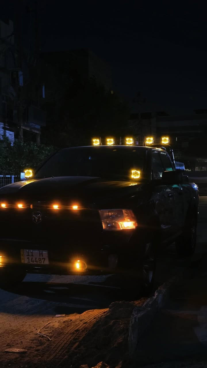 رام بك هورن • V8 ٥٫٧ • ٨٢ الف