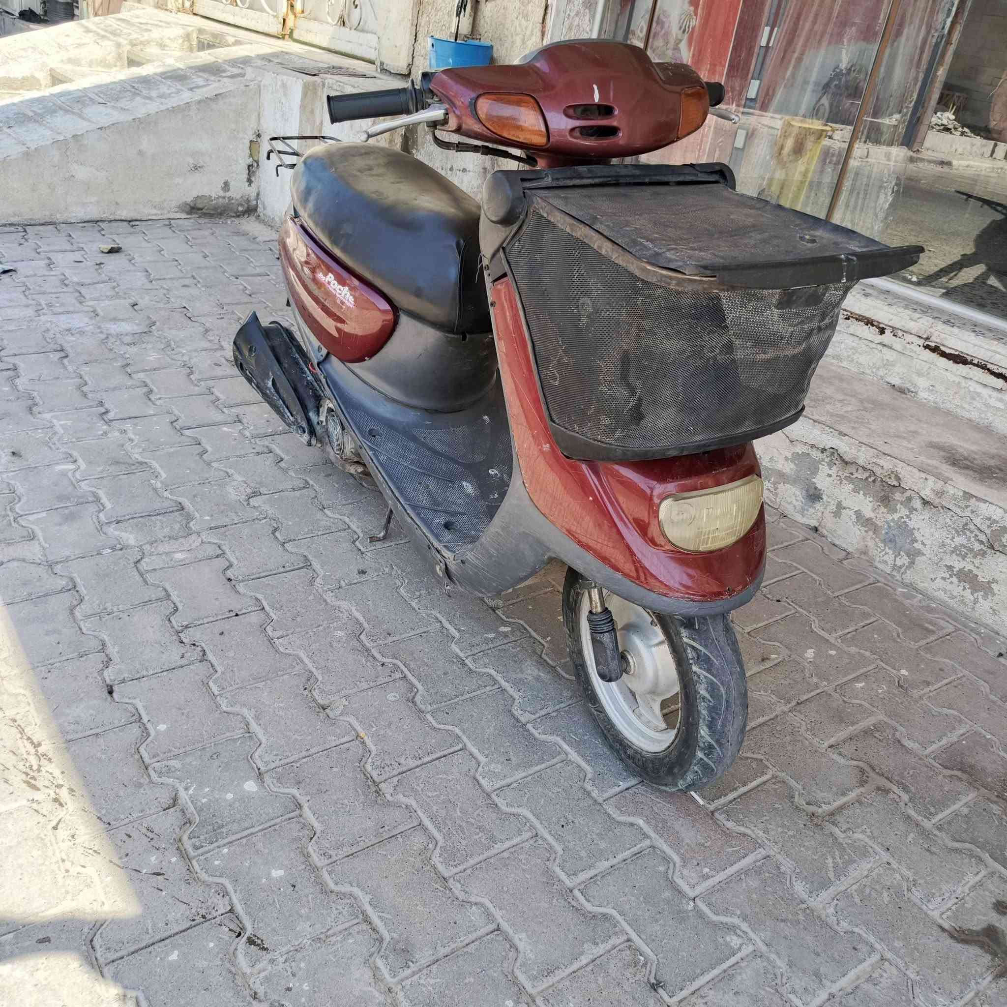 سلام عليكم منغولي لبيع دراجه مبدل مكينه مادري مفتوحه او لا اني ابيع مفتوحه كهربائيات كله شغاله سلف هندر فقط نقصه واير بريك سعر 225 وبيه مجال مكاني كربلاء سيف سعد ***********
