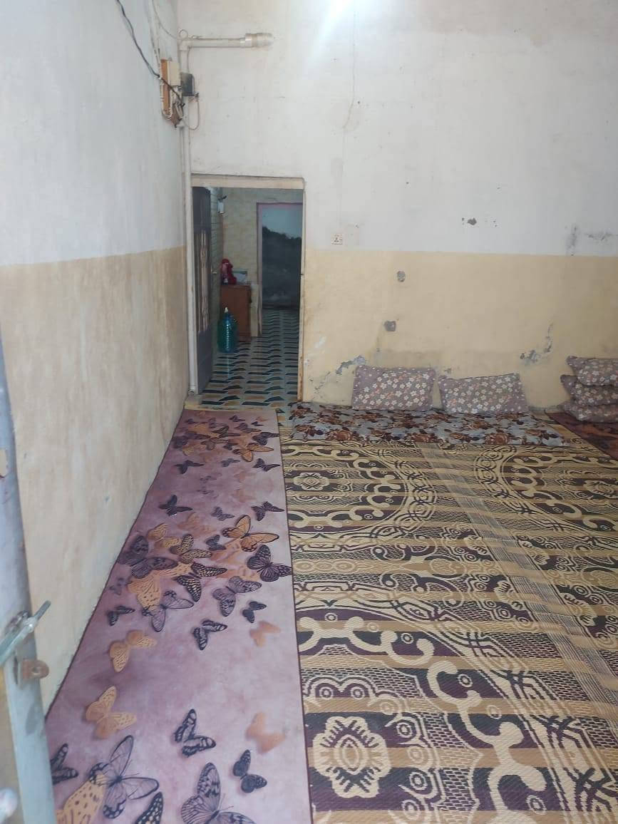 دار سكن للبيع مساحة 100م طابو صرف
موقع أبي غرق حي الشرطه 
خدمات كاملة
قرب شارع حلة كربلاء 
للاستفسار الاتصال 
***********
***********
