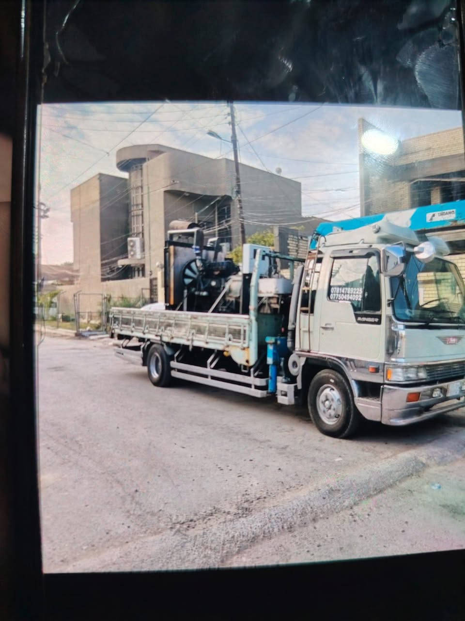 السلام عليكم 

خوان هينو طيره مكينه 70 عادي جهاز 2 سلايت عدل 
موديل 97 اصل كرين بسمي تحويل ثاني يوم  رقم نجف انكليزي   مكفوله من كل النواحي من شاصي مكينه كير اكسل تبريد ويه السويج 
عنوانه بابل حله نادر 2 
خوان للمعلومات اكثر اني مكلف بل نشر صاحب السياره 
خوان لحد يراسلني  هاذا صاحب السياره 

علي الاسدي الاسدي   
***********
منتضر الاسدي
