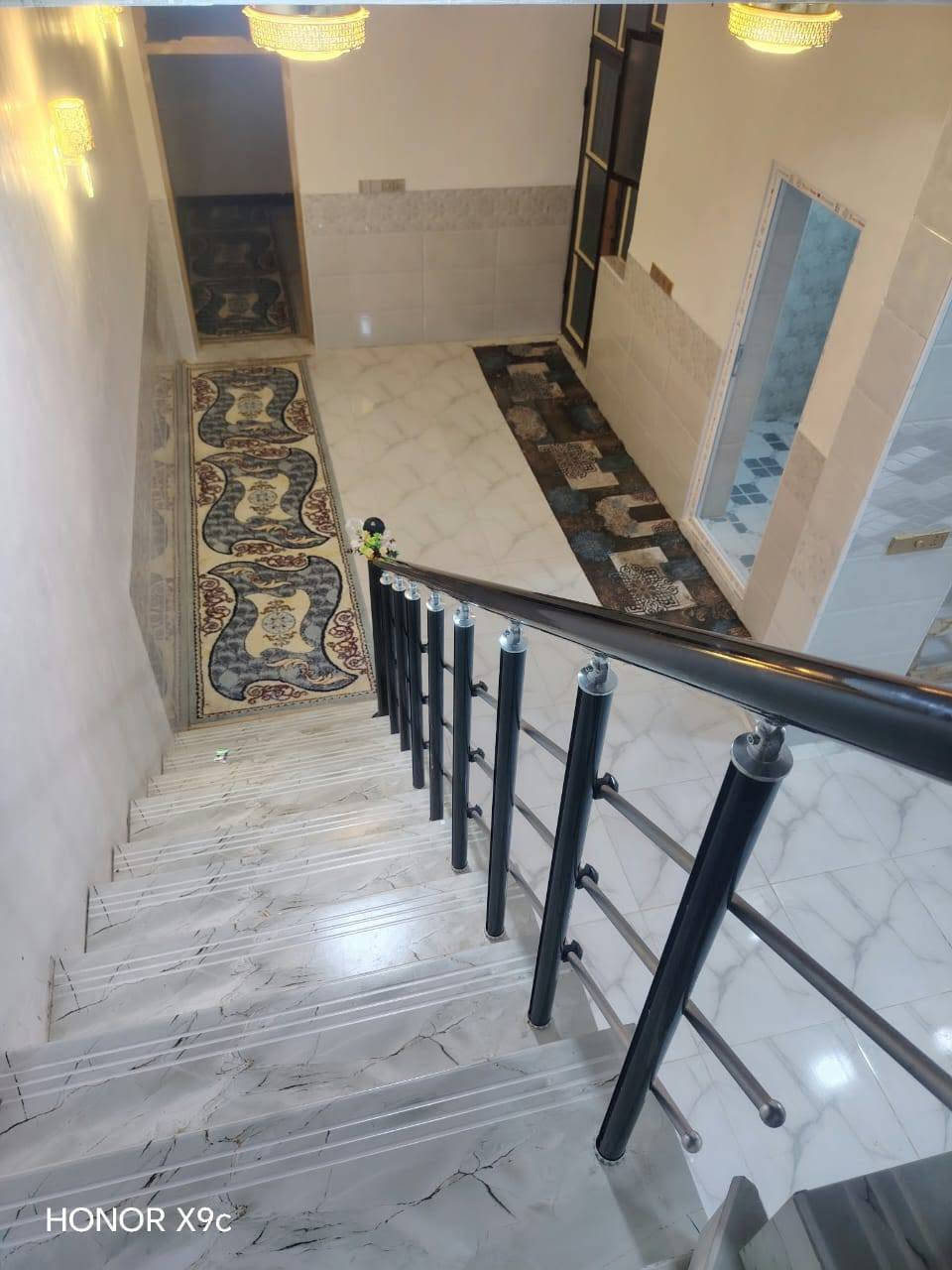 دار للبيع بالنداء شارع مجمع بيتي منطقة 50 شغل هندسي درجة اوله مساحة البيت 100 متر طابق ونص سعر 92 مع المجال رقم الهاتف واتساب ***********

نص مكتوب في الصور:
- HONOR X9c 24mm f/1.75 1/25s ISO519 ٢٠٢٤/١٠/٠٧ ١٩:٠٧
- HONOR X9c 17mm f/2.2 1/100s ISO252 ٢٠٢٤/٠٧/١٩ ٢٠:٣٦
- HONOR X9c
- HONOR X9c 24mm f/1.75 1/50s ISO259 ٢٠٢٠/٠٤/١٩ ١٧:٠٦