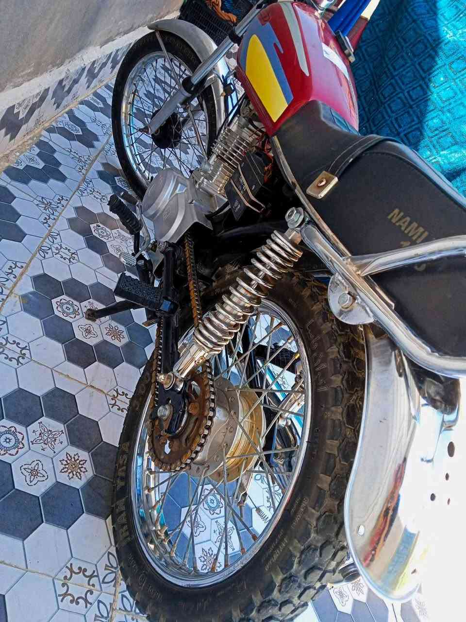 السلام عليكم للبيع دراجه نامه شلامجه شاصي22اوراق ومكينه23 نامه شلامجه ام الباركود نهضه ومعدل  فول وتعميرتها24 دراجه نضيفه ومرتبه السعر خاص الرقم ***********
