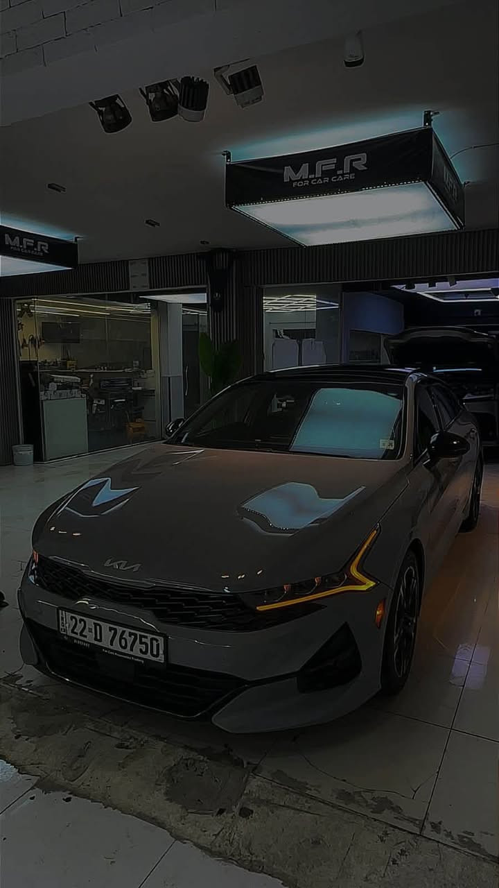 KIA K5 GT-LINE 2022
وارد امريكي فول مواصفات 

ماشية 62،000 mil 

صبغ 3 قطع بابين وجاملغ خلفي بجم كبس 

بصمة وتشغيل عن بعد 

كشنات كهرباء 

بنوراما طكتين 

رقم اربيل بأسمي هزة وسنوية جديدة 

حساسات ورادار امامي خلفي 

كاميرا خلفية 

السياره جاهزة ومابيهة اي نقص 

السعر 15,900$ 

159 ورقة 

مكاني بغداد - الصليخ 

***********
