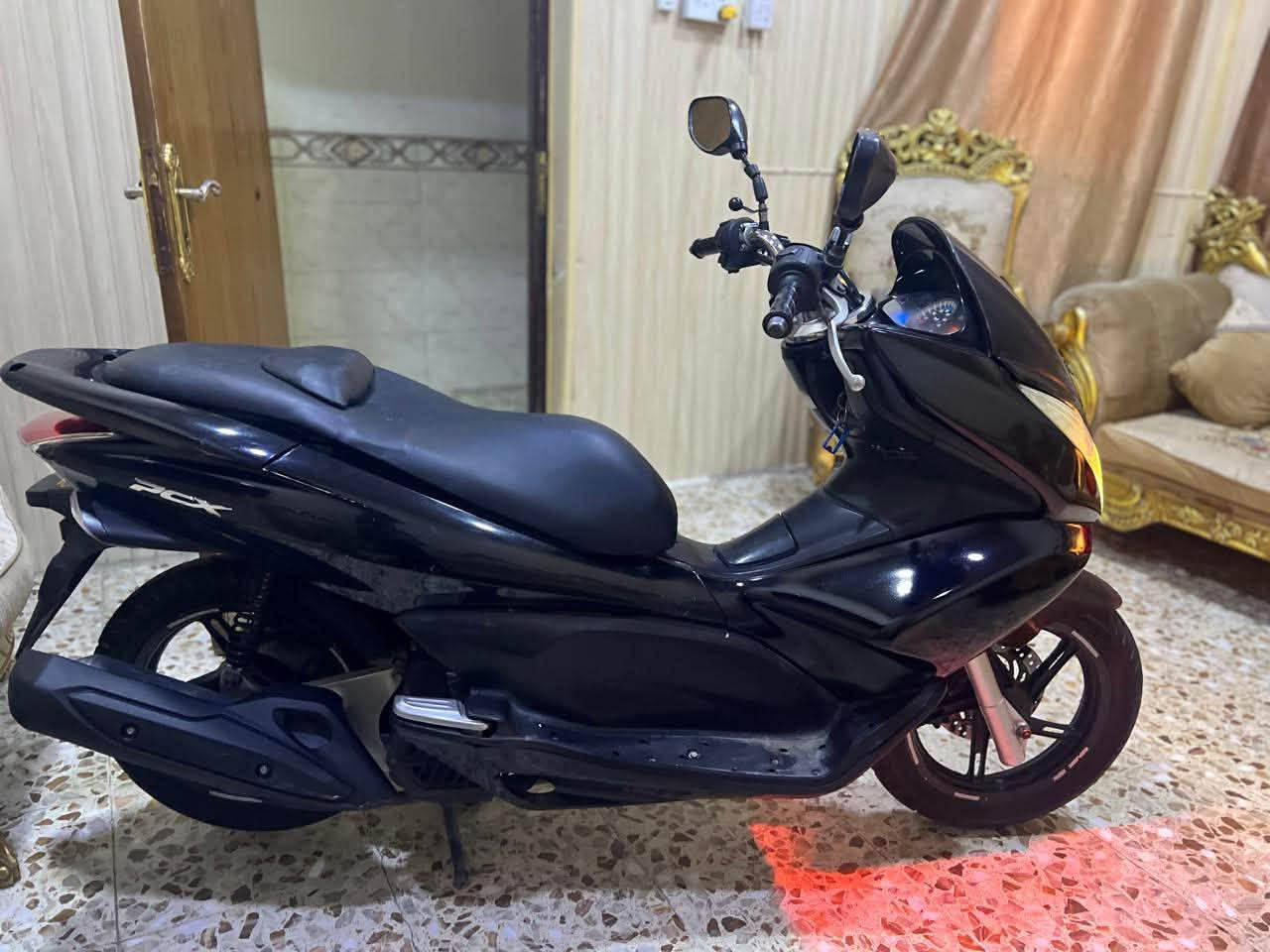 PCX • الجيل الأول • وكاله