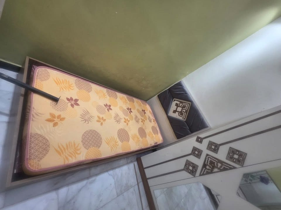 غرفه شبابية
كنتور٤خانات
جربايتين
ميز ومراياجدارية
٣٠٠
الاستفسار ***********
واتساب
