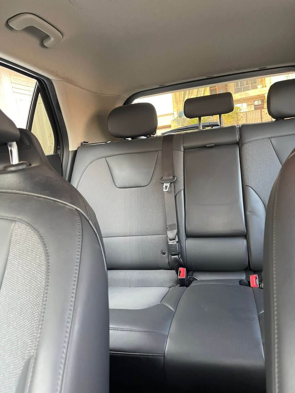 KIA  NIRO  EV Electric 2024
📍السيارة موجودة في  بغداد للتواصل 

السعر: 140 ورقه 

***********

كيا نيرو  كهرباء 2024

اللون :- اسود

 الموديل 2024

المسافه المقطوعة  44m 

مرقم بغداد  

 

     👇👇👇الاضافات 👇👇👇

  تقطع بالشحنة  500 كيلو   

• شاشة كبيرة نفكيشن 

• كاميرا خلفية

• كراسي مدفيه  

   كراسي كهرباء 

• كراسي جلد 

• رادار امامي

• مانع تصادم

• محدد مسرب

• تصحيح مسار 

• رادار جانبي

• رادار خلفي

 شاحن وايرلس 

• حساسات جانبية

 حساسات خلفية 

• نظام Auto Park 

• مثبت سرعه

• مانع انزلاق

• تحكم طارة

• تدفئه مقود

• شاشة اعطال

• بصمة تشغيل

• بصمة أبواب

• دخول ذكي

• مري كهرباء

   باب خلفي كهربائي

   هاند بريك كهربائي  

• حساسات مانع تجاوز

• نقطة عمياء

• نظام قيادة ذاتية 

• اضوية اماميه زنون LED

• اضوية خلفيه LED

• كشافات ضباب LED

• نظام ECO + TRIP 

• اوامر صوتيه

• نظام GPS + خرائط

• نافيجيشن

• 3 أنظمة قيادة (eco, ev, sport) 

• بلوتوث

• مدخل USB + AUX 

 ويل قياس 16

 كنديشن مركزي امامي خلفي 

  

🚗🚗 حادث السياره فقط دعاميه اماميه بدون صبغ بدون دواخل  كفاله على السونار
