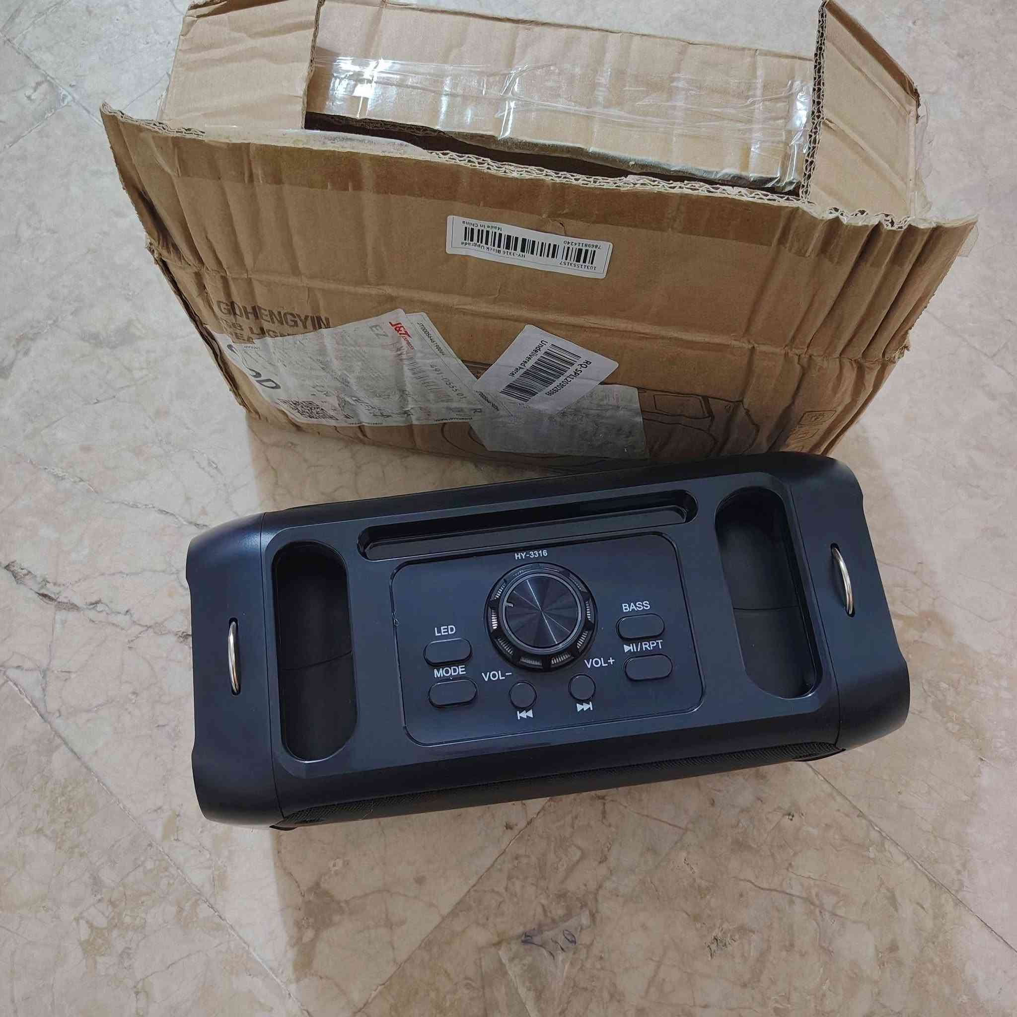 ٣ اجهزة ديجي بلباكيت بلوتوث شحن ١٠ ساعات صوت ممتاز..كلهن  55 الف والسماعات هدية 😌😌 واتساب ***********
