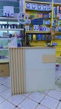 ميز صيانة • صيانة موبايلات