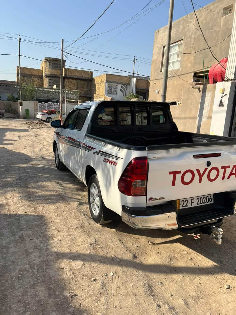 هايلوكس ٢٠٢٣ • ٢٫٧ بنزين • ناصية