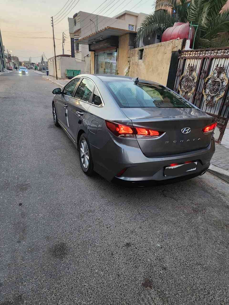 السلام عليكم سوناتا 2018 وارد امريكي ضربتها الصور بالعلان محرك تيربو1600 مفتوح معلي كازكيت السياره جاهزه رقم بصره سنويه 31 تنتهي هزه جديده تبريد ثلج حداديه جديده تخم تاير ماشيه 187 مكاني البصره السعر 99 مجال كلش قليل والسونار بالصور لاتخابرني دكلي شني بيها كلشي موضح بالعلان ***********/  ***********
