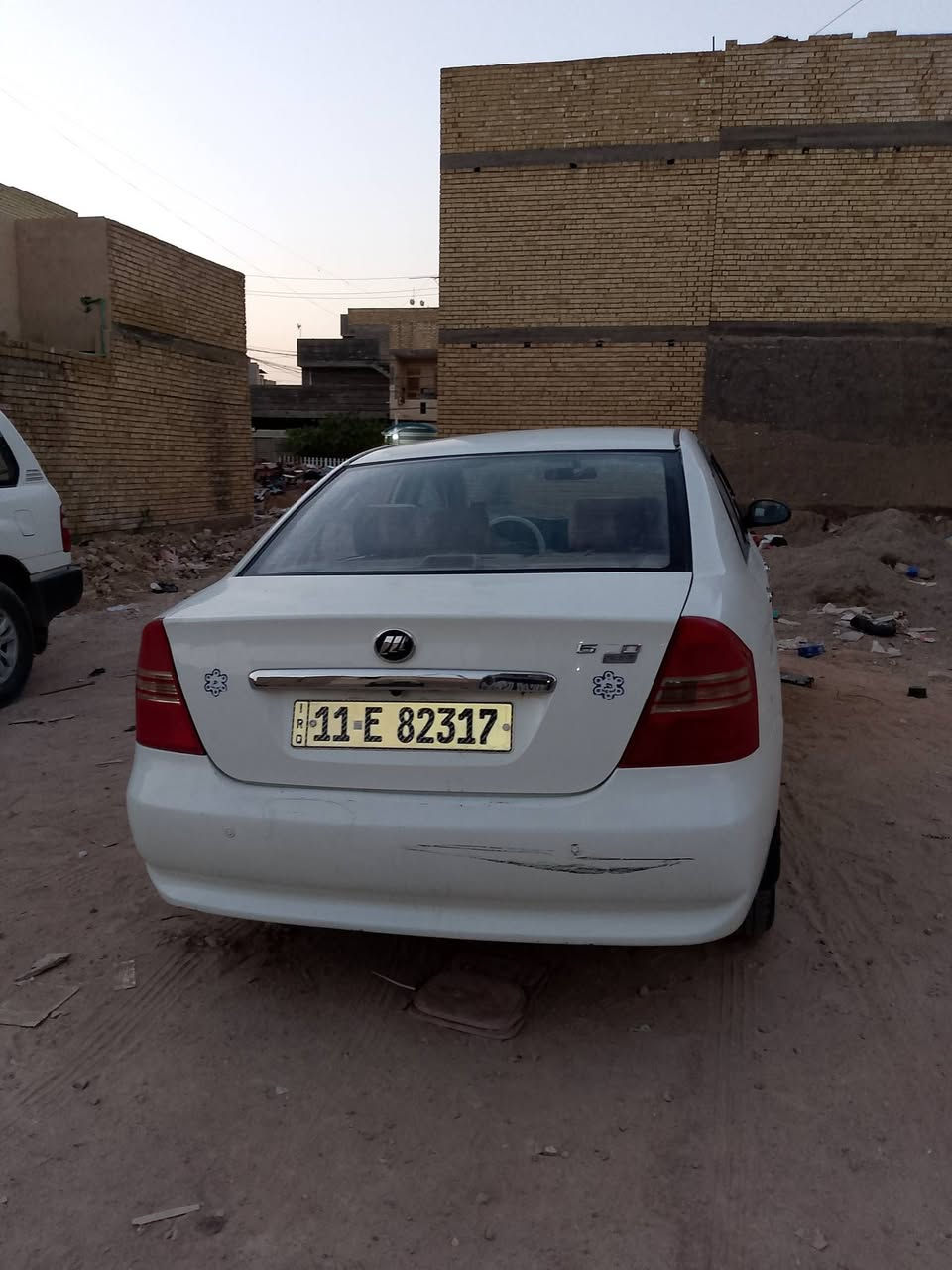 السلآم عليكم عندي ليفان خصوصي 620 رقم بغدادبسمي السياره كير مكينه تبريد كفاله موديل 13
***********
