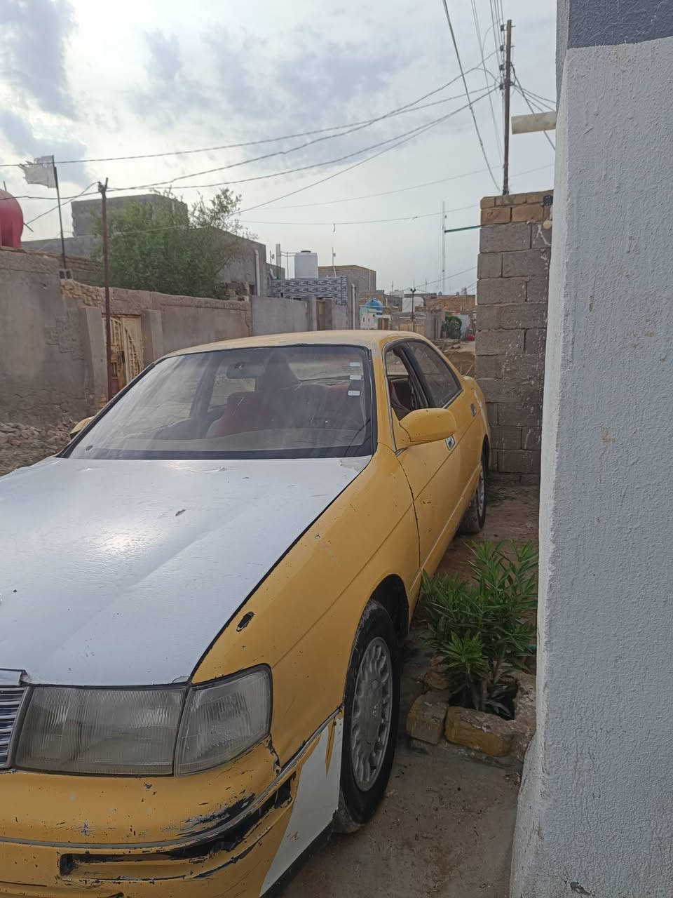 سلام عليكم بطه للبيع موديل 2000 سنويه نهاية 2019كارتونيه المالك بلناصريه ابو الوكالة ذي قار رفاعي السعر 17 وبيها مجال ***********
