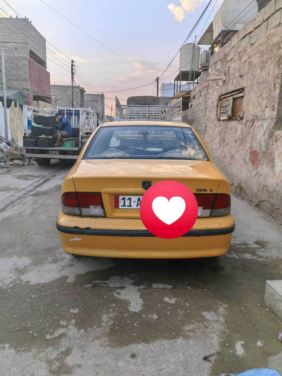السلام عليكم
سمند موديل 11 سنويه جديده عليه هيئه 10 أشهر
سياره حلوه وكاعده مكينه مالتهه بيها تنقيص
السعر 30 العنوان بغداد الشعب ***********
