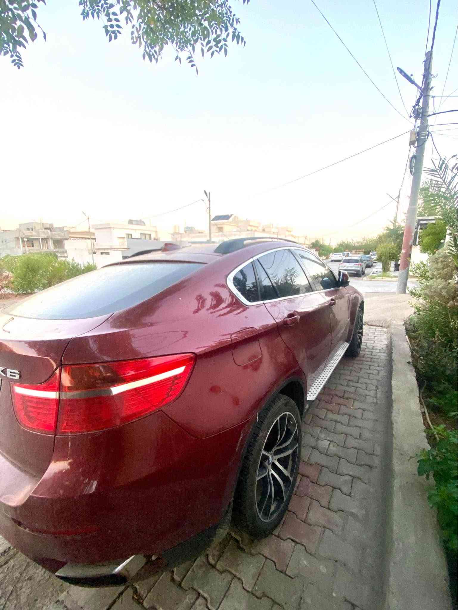 فروشتن گورينه وه 
X6موديل 2009
مكينه 530 
٦بستو ن 
ده عمي نيه تايه ويل لوك 
موشته ري ته له فون بكه له خزمه تم جوابي نامه ناده مه وه 
***********وتس اپ
شوين هه ولير أربيل, العراق
