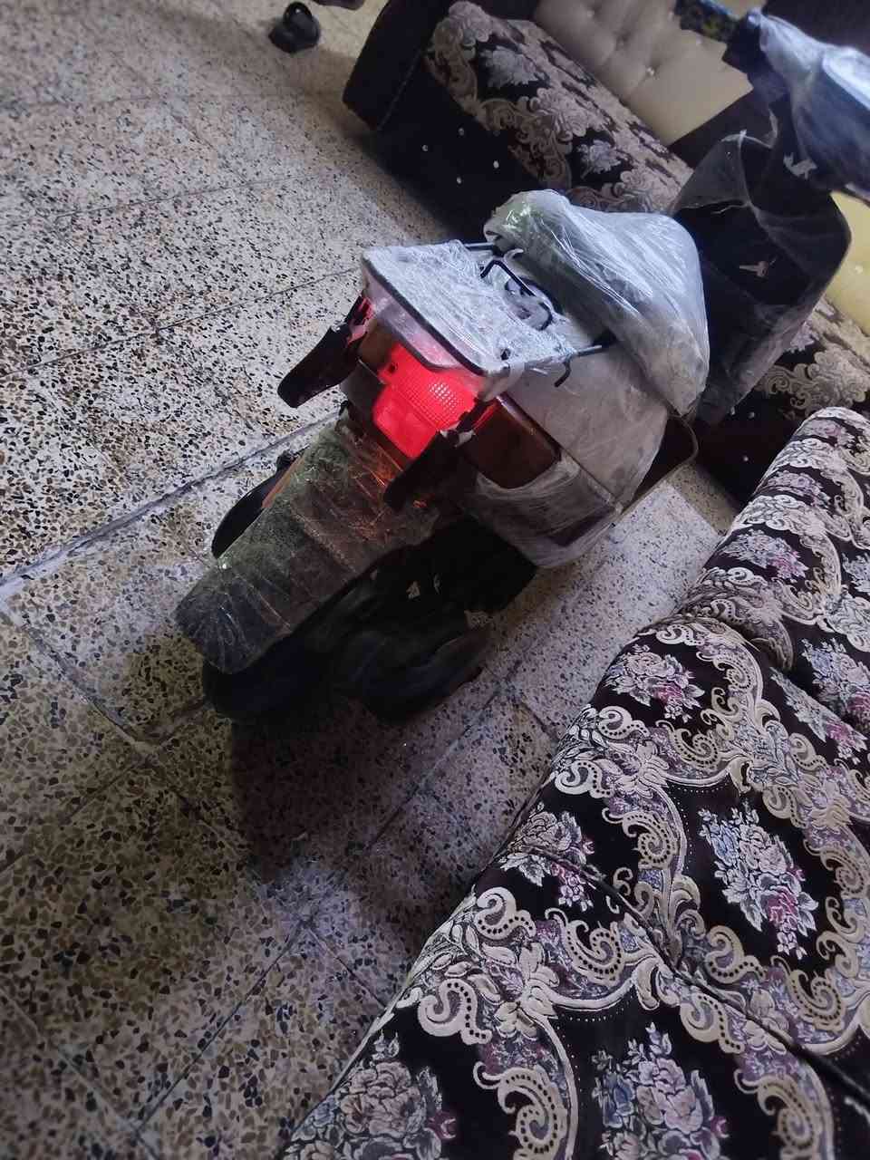 ماطور للبيع بوتين ما مفتوح شلعه نار 🔥 كلو شغال بس اسلف يدير ما يشتغل والباقي كلو شغال سعر 350 بي مجال مكان موصل حي الثوره شراي خاص
