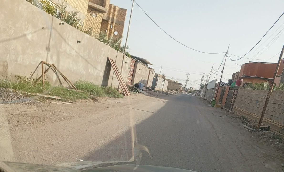 قطعه ٢٢٠متر زراعي حي الجوادين شارع المرحوم فاضل تيتو ابو فراس
شارعها تبليط وقريبه جدا
السعر ٢٠ وبيها مجال
منطقه كامله ماء كهرباء مجاري ٣مدارس
واتساب ***********

نص مكتوب في الصور:
- القطعة