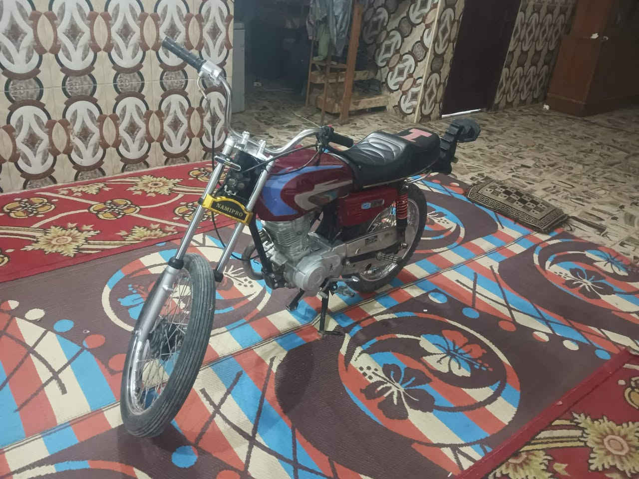 السلام عليكم دراجه اربعه كير كلك للبيع  السعر 350 وبيها مجال مكاني نجف ناحيه العباسيه ***********
