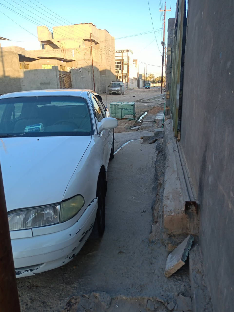 ياالله سوناته تو للبيع رقم بغداد جديد هزه جديدة تحويل مباشر بيه تبخير تبريد مايشتغل عدي ضرف ومستعجعل على بيعها 35وبيه مجال وبيه خلال الجمال الخلفي ومصبوغه عام بدون ضرر بس لهلال الاتصال او خاص ***********
