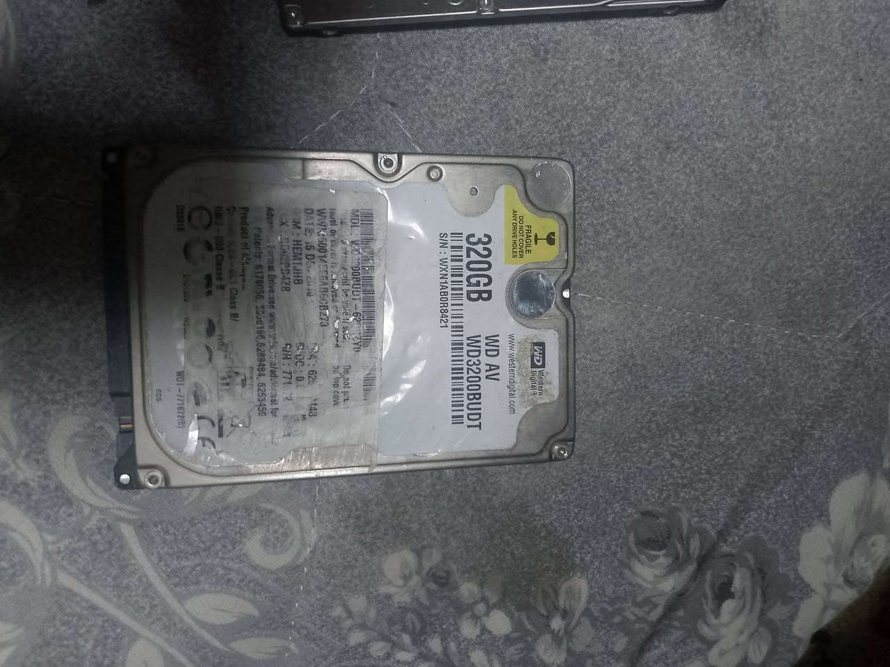 هارد لابتوب • ٥٠٠جيجا • رام ٤جيجا DDR3