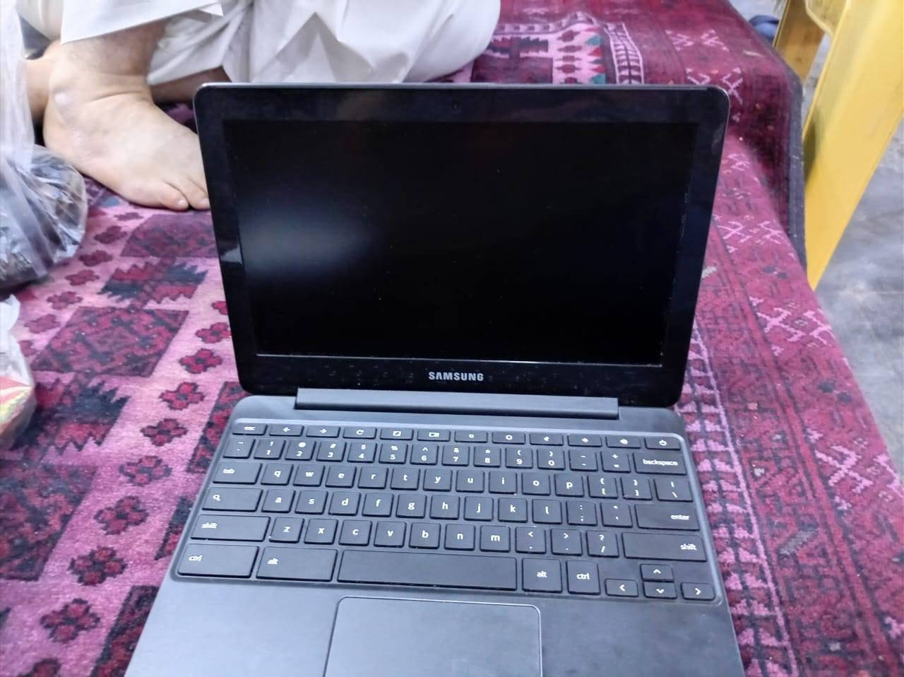 سلام عليكم ورحمة الله وبركاته
حاسبه Samsung Chrome 3 مستعمله
موديل FBA_XE500C13-k02us
حجمه 11،6 انش
اللون اسود
حجم القرص الصلب 16 جيجابايت
حجم ذاكره الوصول العشوائي المثبته 4 جيجابايت
نظام التشغيل كروم OS
ميزه خاصه طلاء مضاد للتوهج
وصف البطاقه الرسومات مدمج
معالج الرسومات المساعد بطاقه رسومات انتل مدمجه
والشحن 30واط للتوصيل ***********
